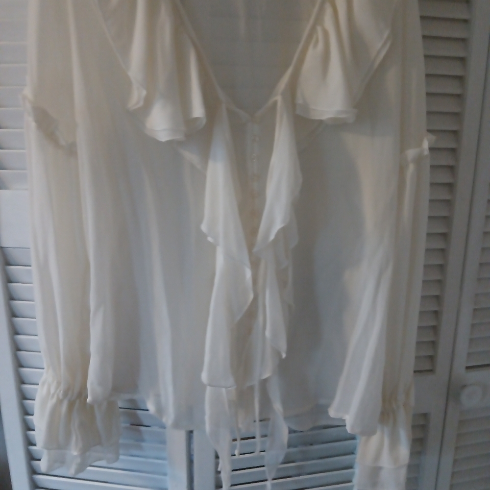 Blouses - Picture 5 of 9